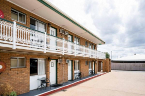 Grand Hotel Motel, Clermont